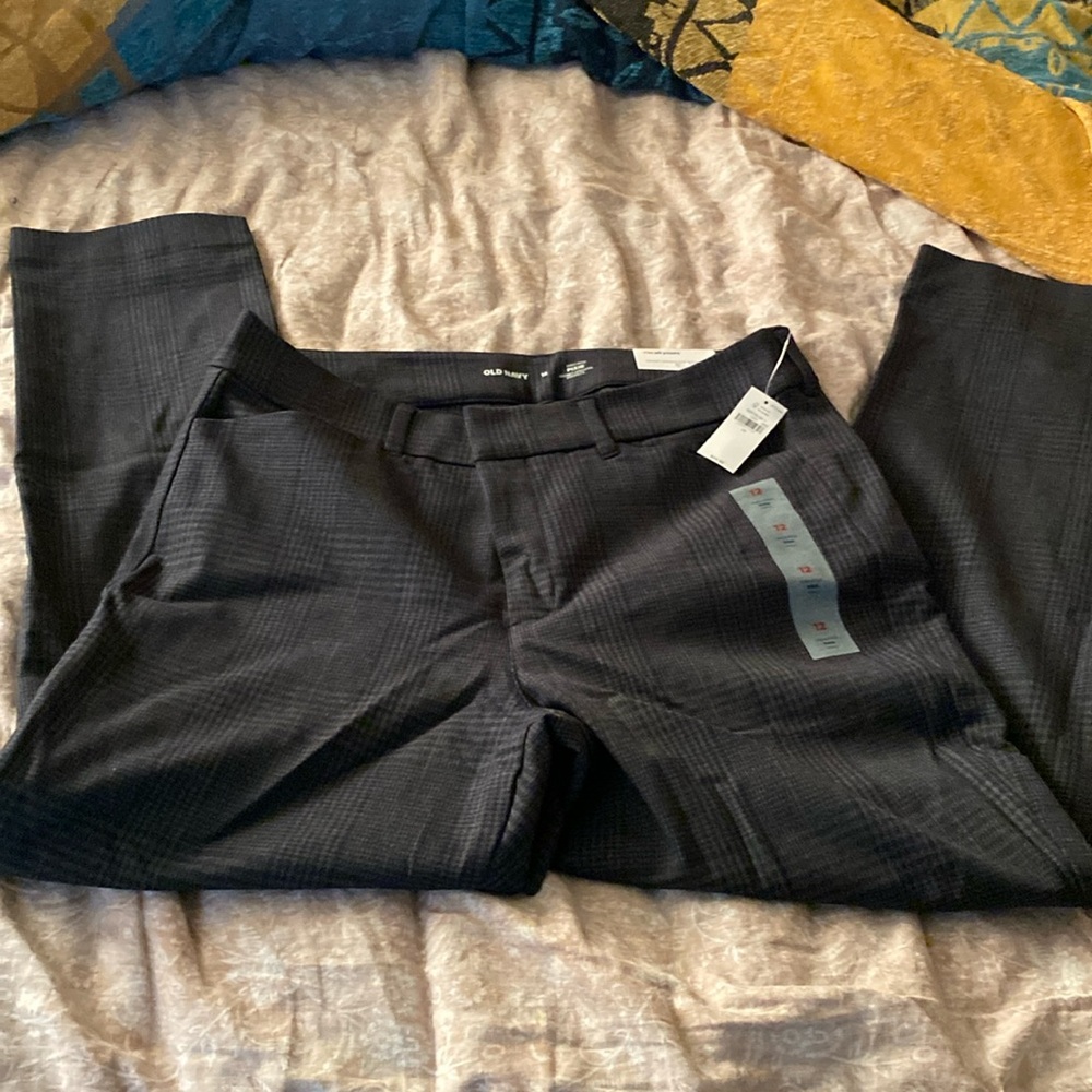 Old Navy High Rise Pixie Pants
